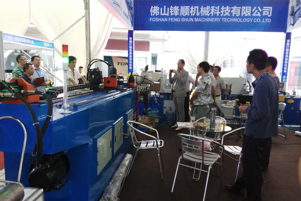 展會現(xiàn)場-01